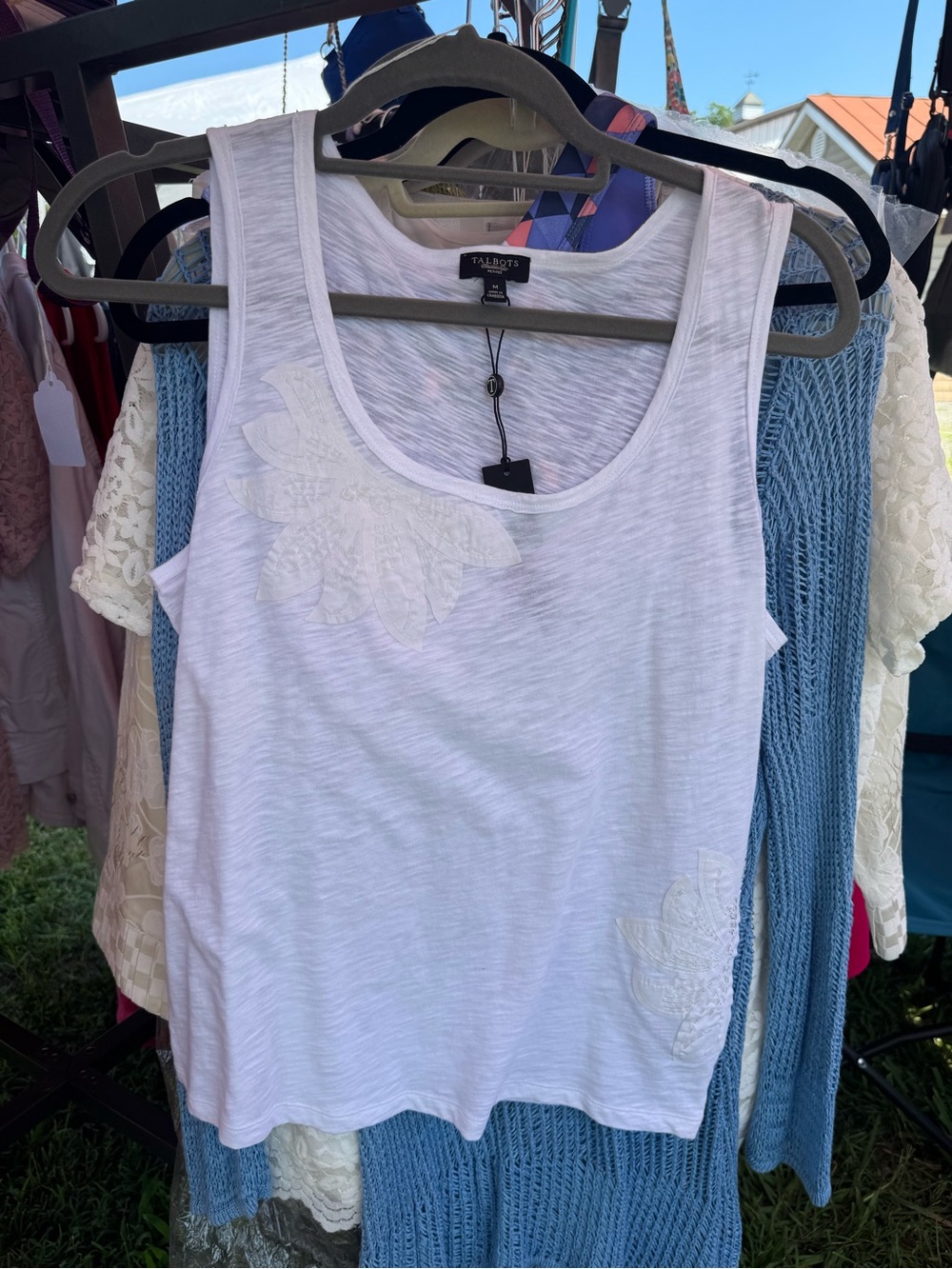 Talbots White Embroidered Scoop Neck Tank